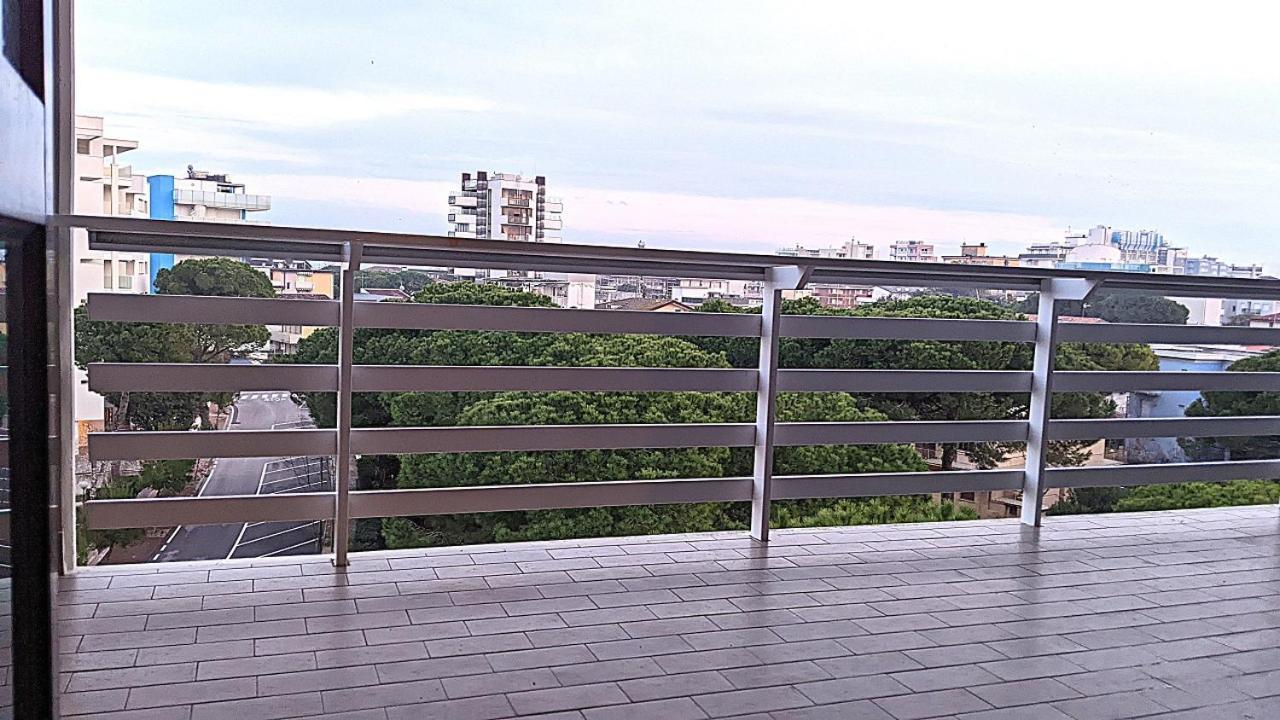 Ferienwohnung Residenza Olimpo Lignano Sabbiadoro Exterior foto